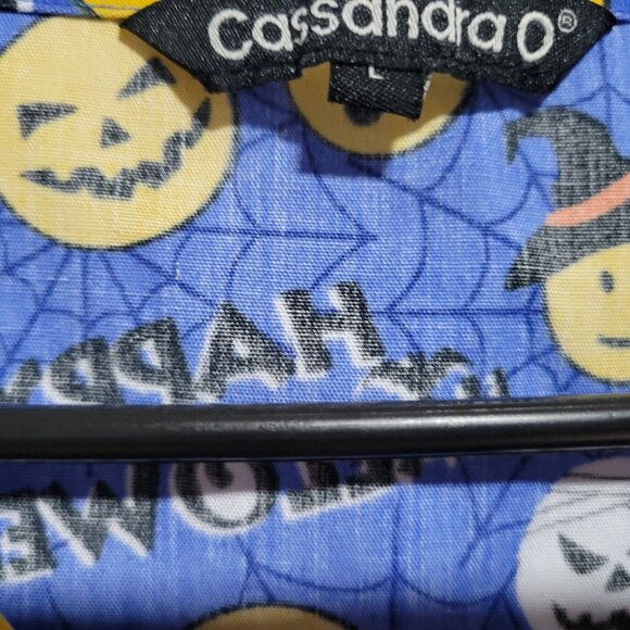 Cassandra O Halloween Scrub Top Womens Size Large Smiley Faces Medical Uniform - Picture 4 of 5